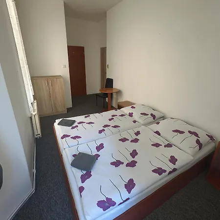 Loftel V Centru Ostravy Maison d'hôtes